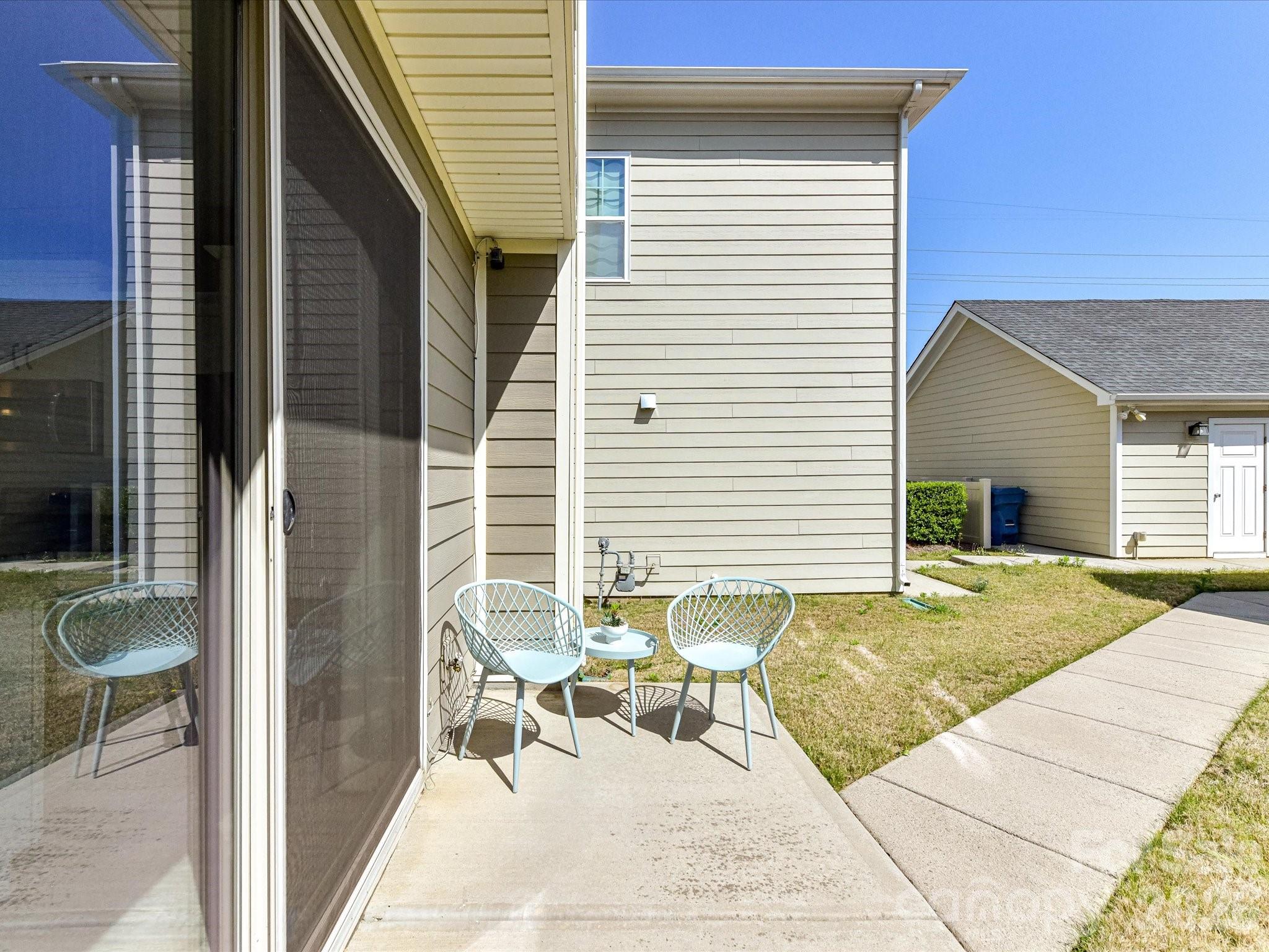 2718 Tranquil Oak Place Charlotte NC 28206