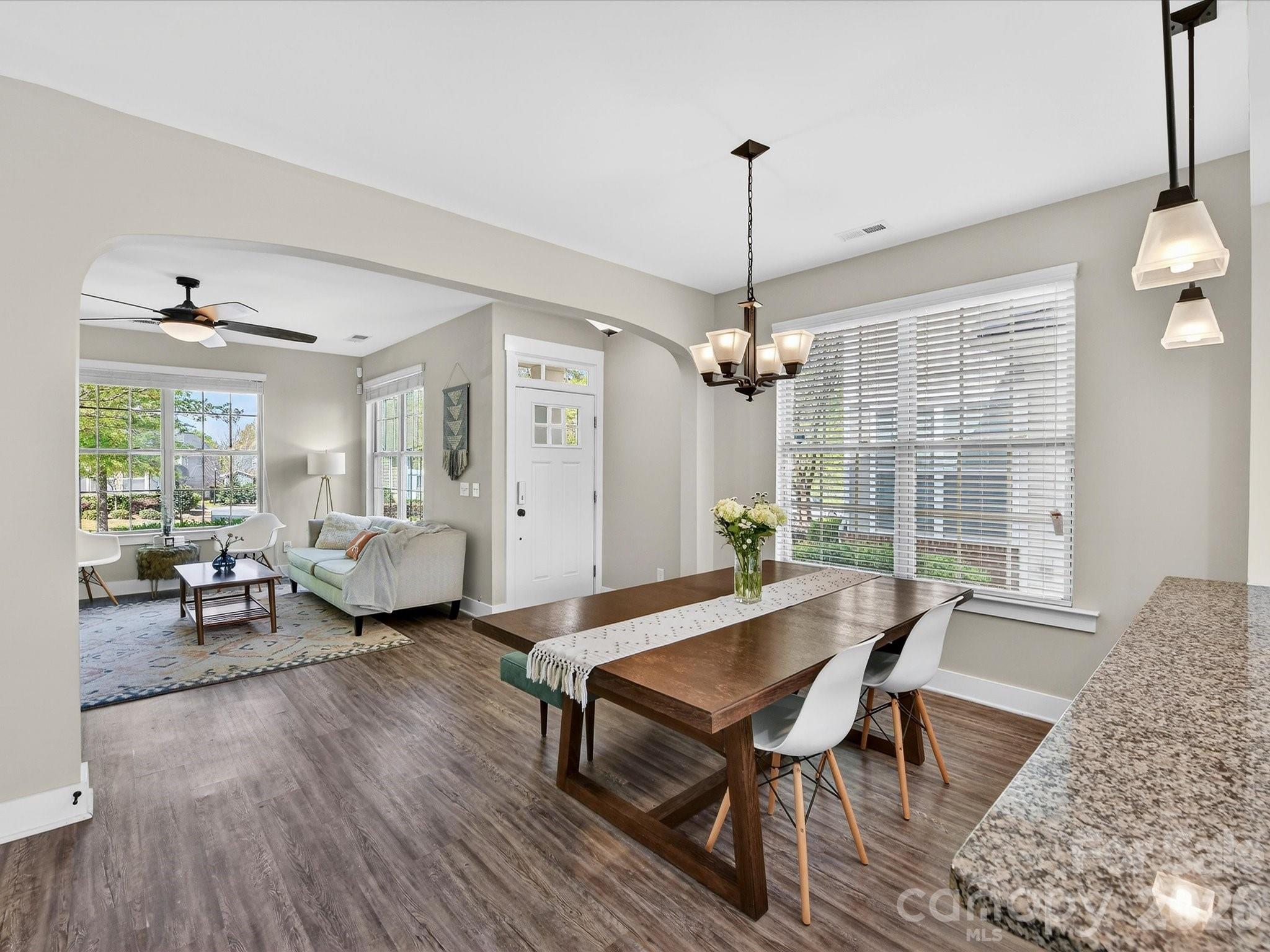 2718 Tranquil Oak Place Charlotte NC 28206