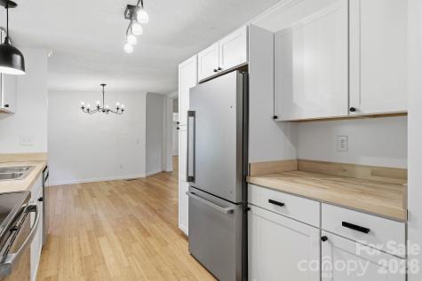 118 Heather Drive Asheville NC 28806