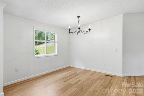 118 Heather Drive Asheville NC 28806