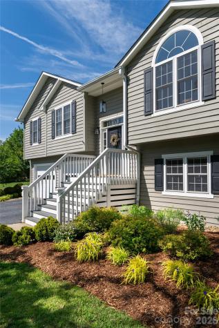 5 Mallory Meadows Court Arden NC 28704