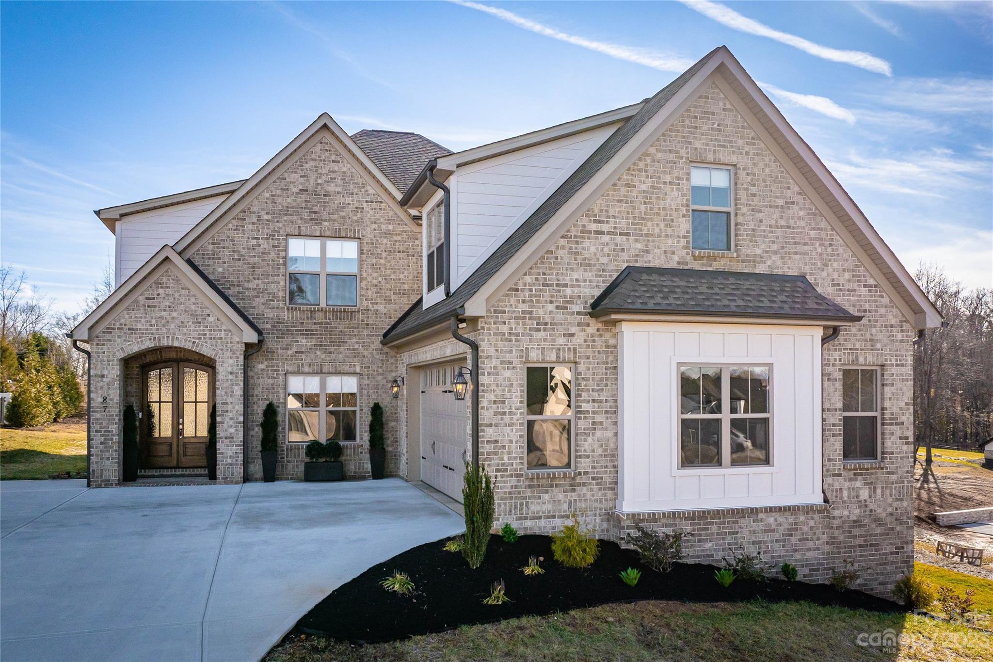 87 41st Avenue NW Hickory NC 28601