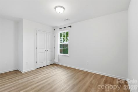 443 Dawn Circle Charlotte NC 28213