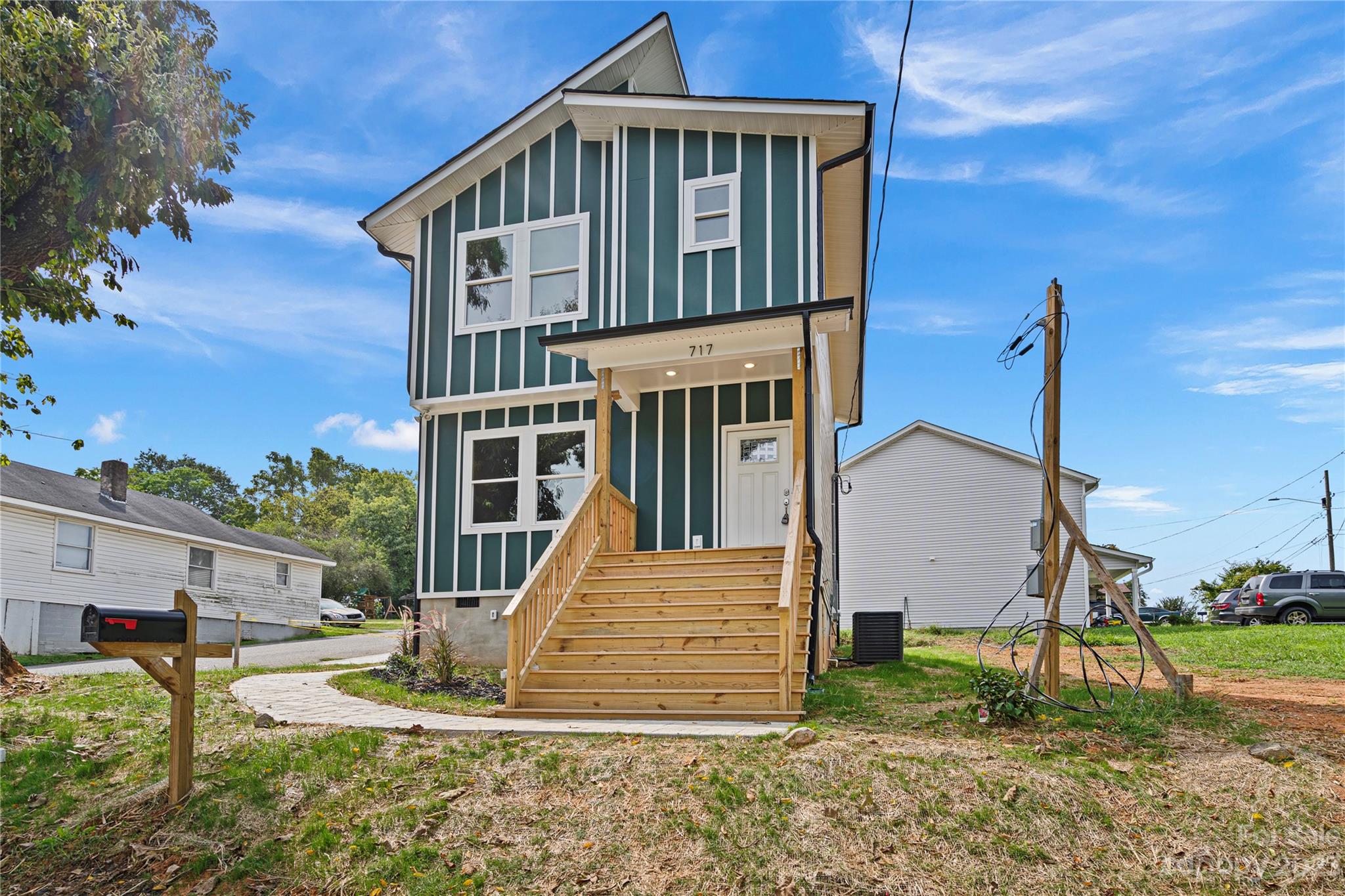 717 N Falls Street Gastonia NC 28052