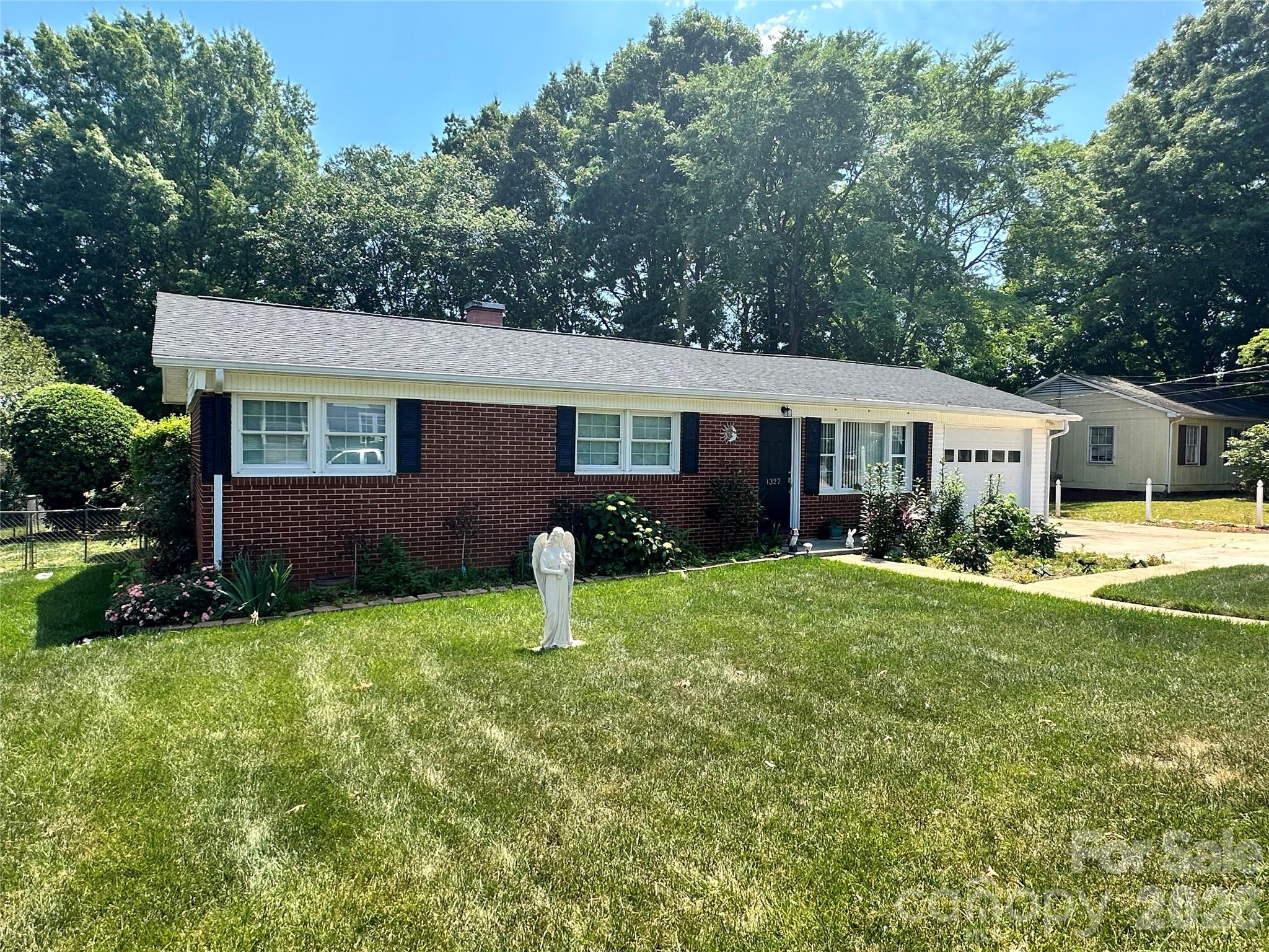 1327 Reid Street Statesville NC 28677