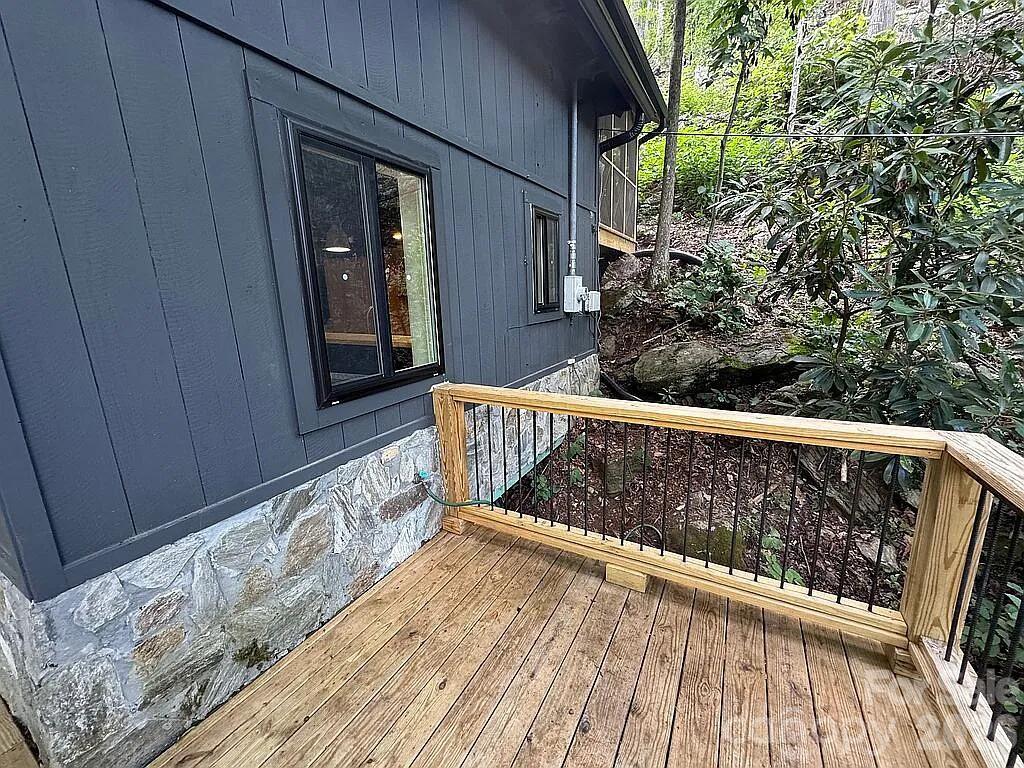 88 Mountain Farm Road Burnsville NC 28714