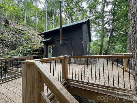88 Mountain Farm Road Burnsville NC 28714