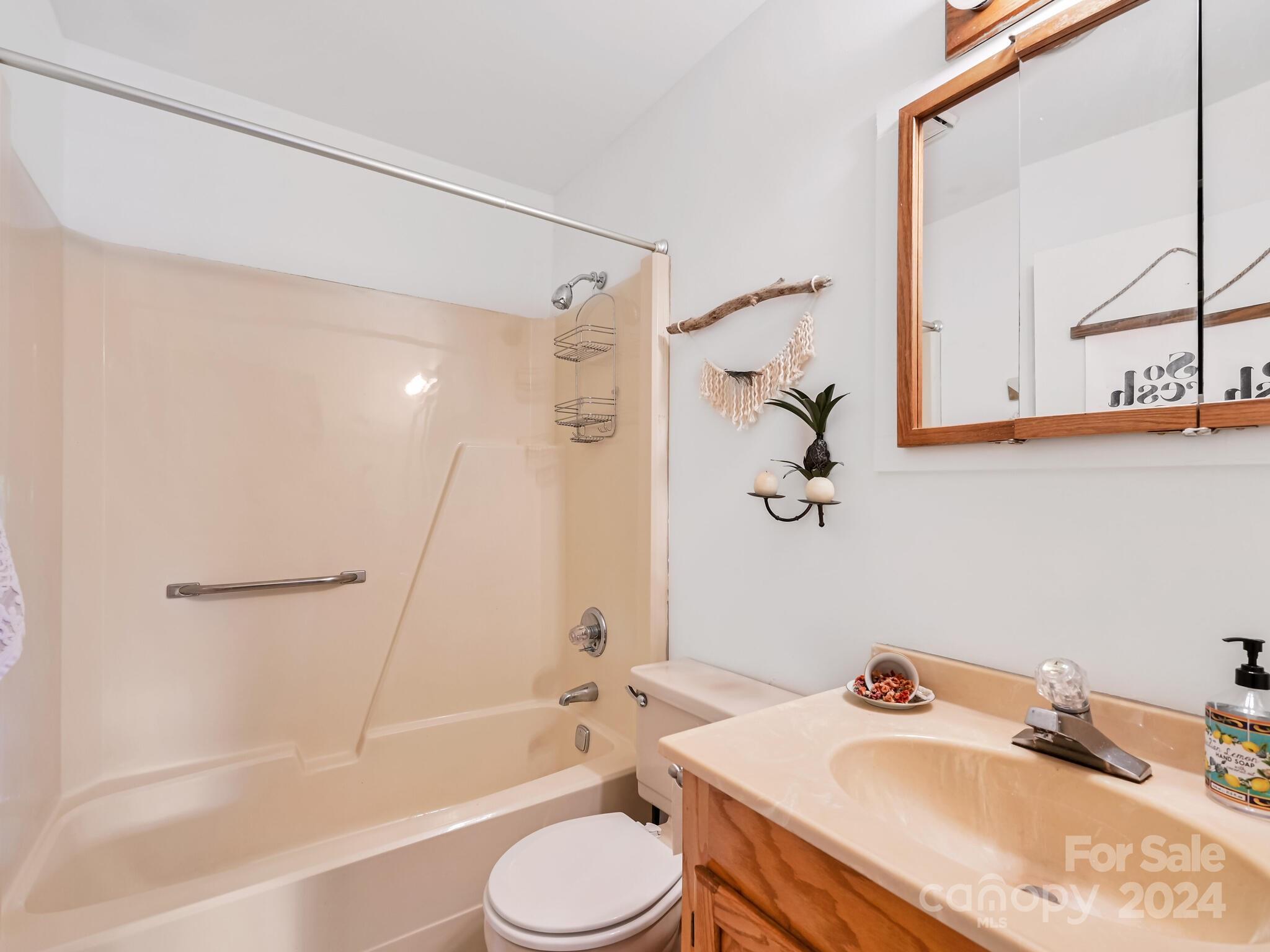 12 Bramblewood Road Arden NC 28704