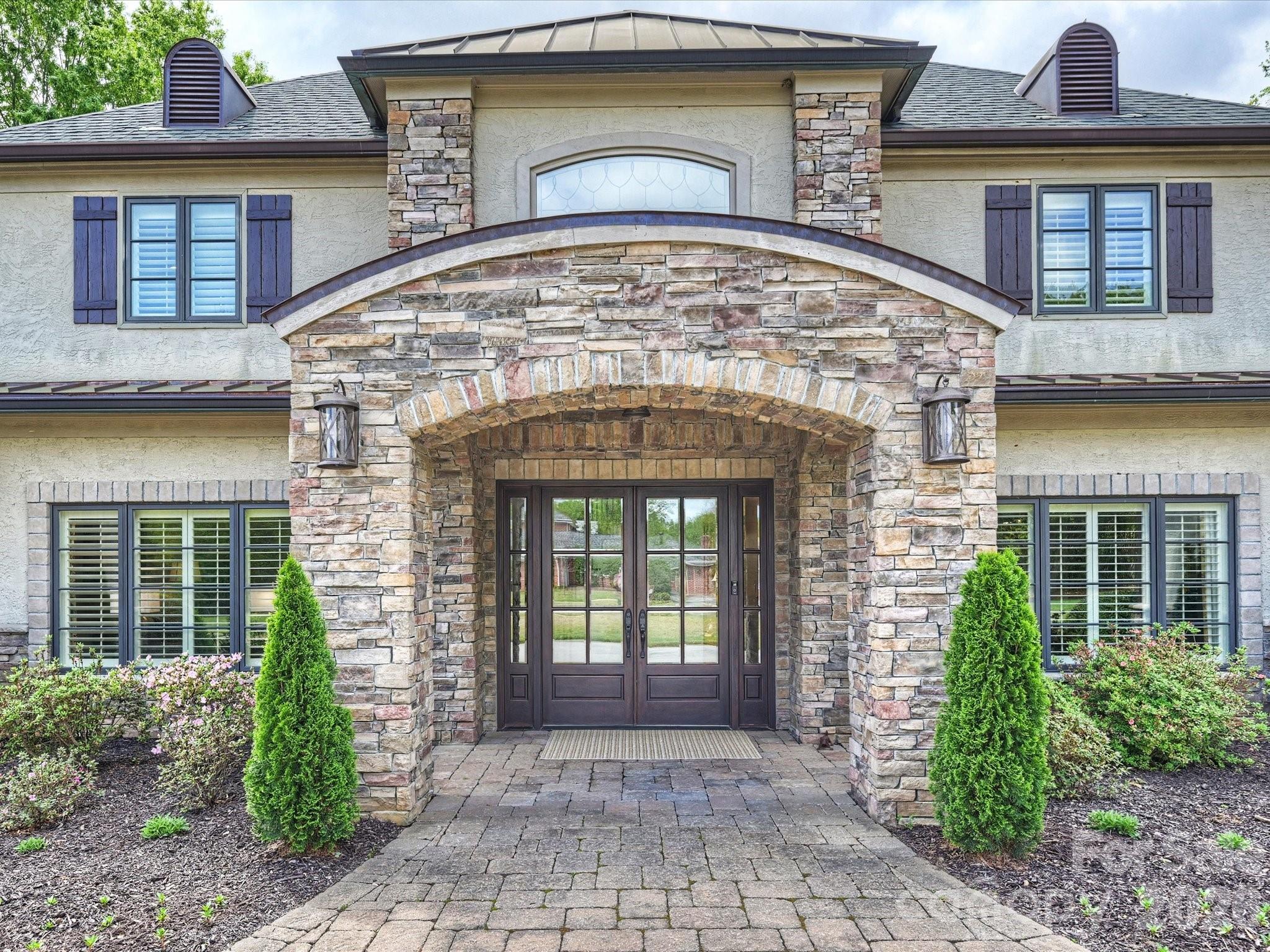 4330 Carmel Valley Road Charlotte NC 28226