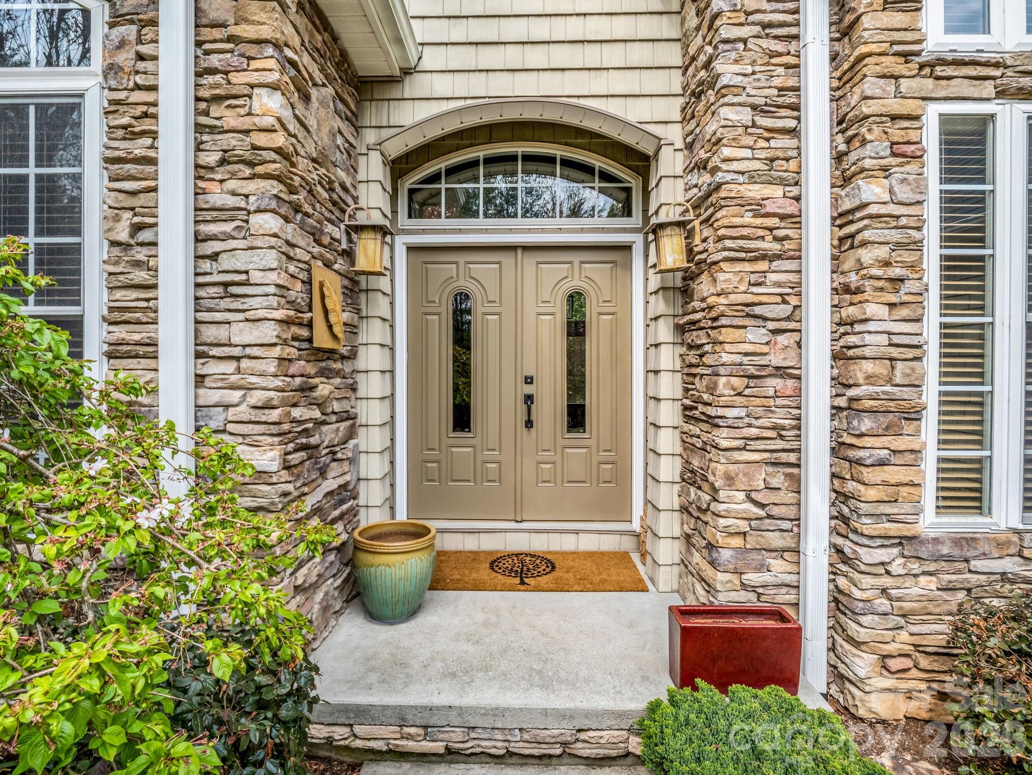 21 Kanuga Forest Drive Hendersonville NC 28739