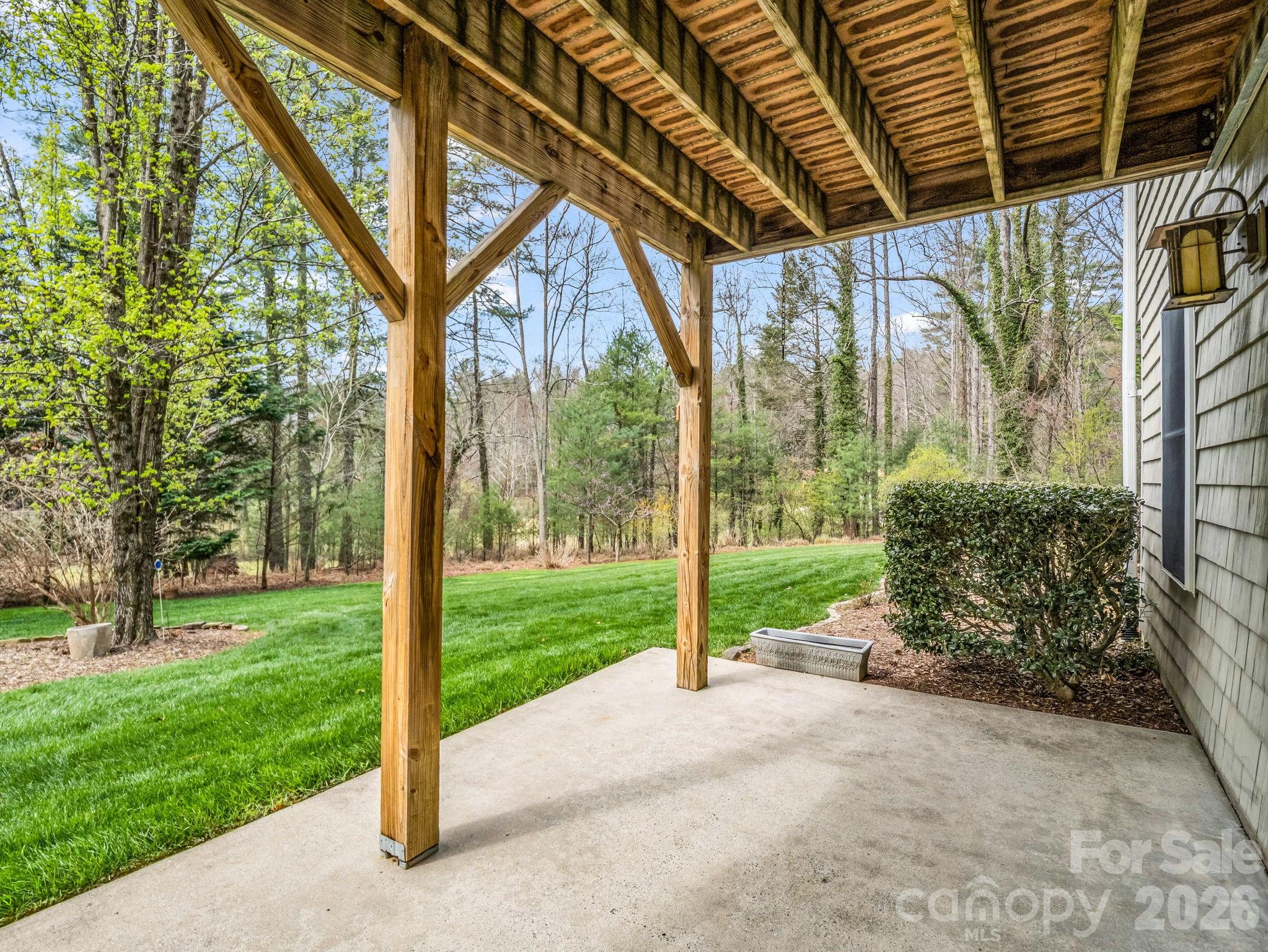 21 Kanuga Forest Drive Hendersonville NC 28739