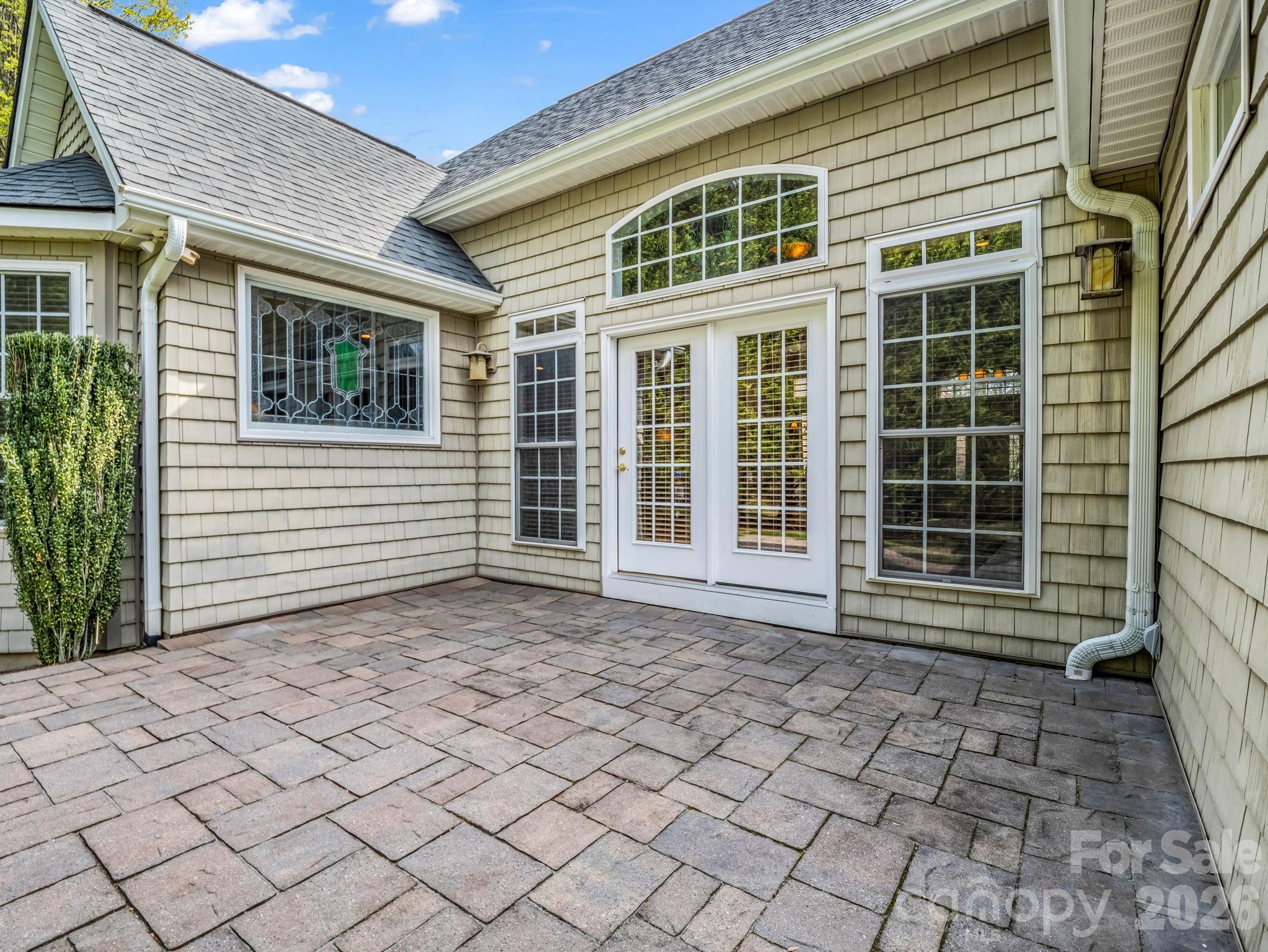 21 Kanuga Forest Drive Hendersonville NC 28739