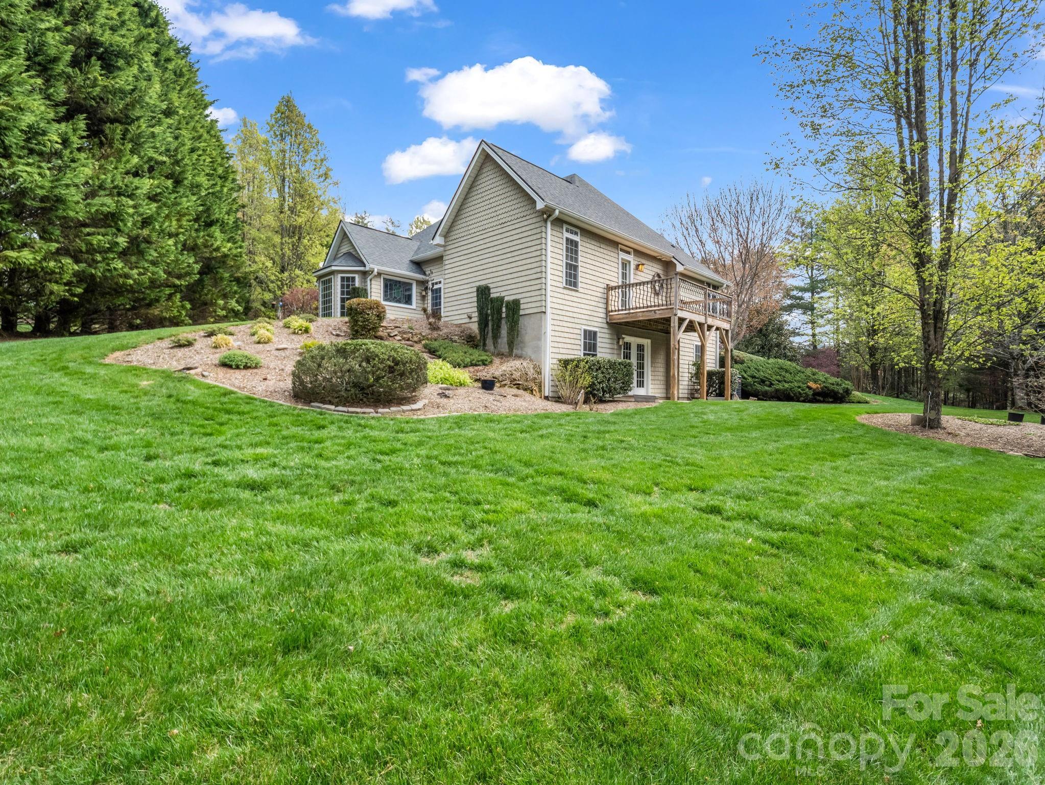 21 Kanuga Forest Drive Hendersonville NC 28739