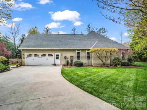 21 Kanuga Forest Drive Hendersonville NC 28739