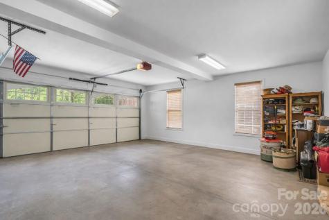 21 Kanuga Forest Drive Hendersonville NC 28739