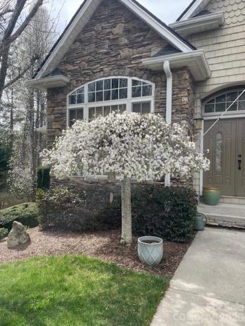 21 Kanuga Forest Drive Hendersonville NC 28739