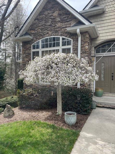 21 Kanuga Forest Drive Hendersonville NC 28739