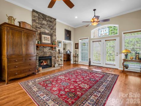 21 Kanuga Forest Drive Hendersonville NC 28739