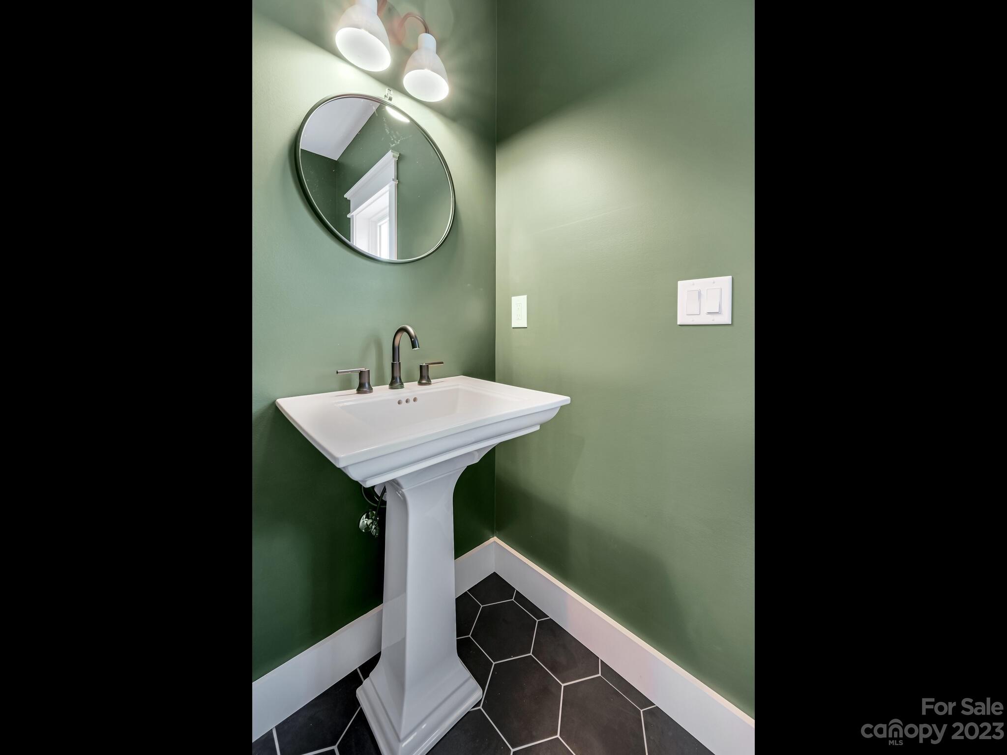 56 Acona Lane Asheville NC 28803