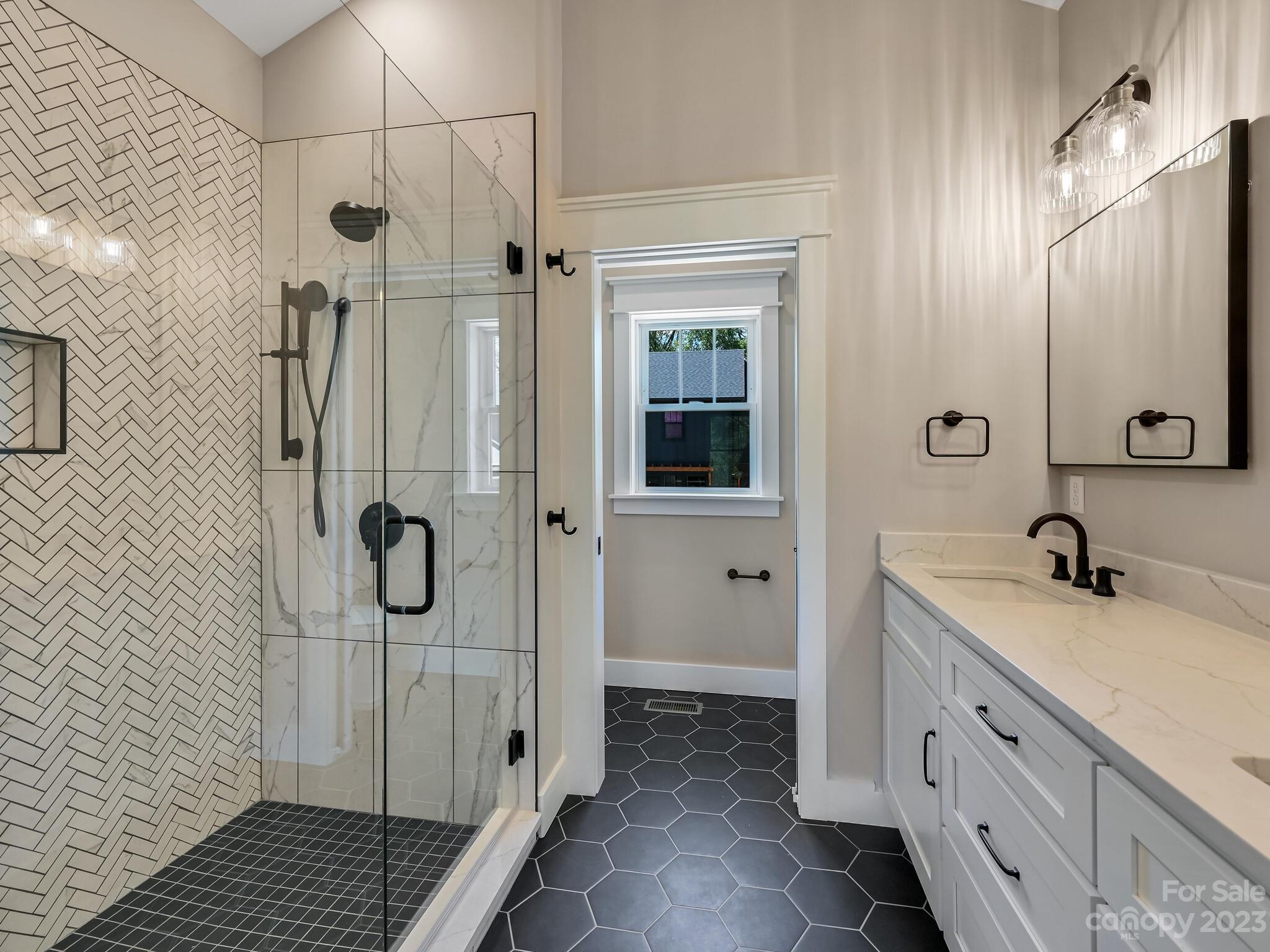 56 Acona Lane Asheville NC 28803