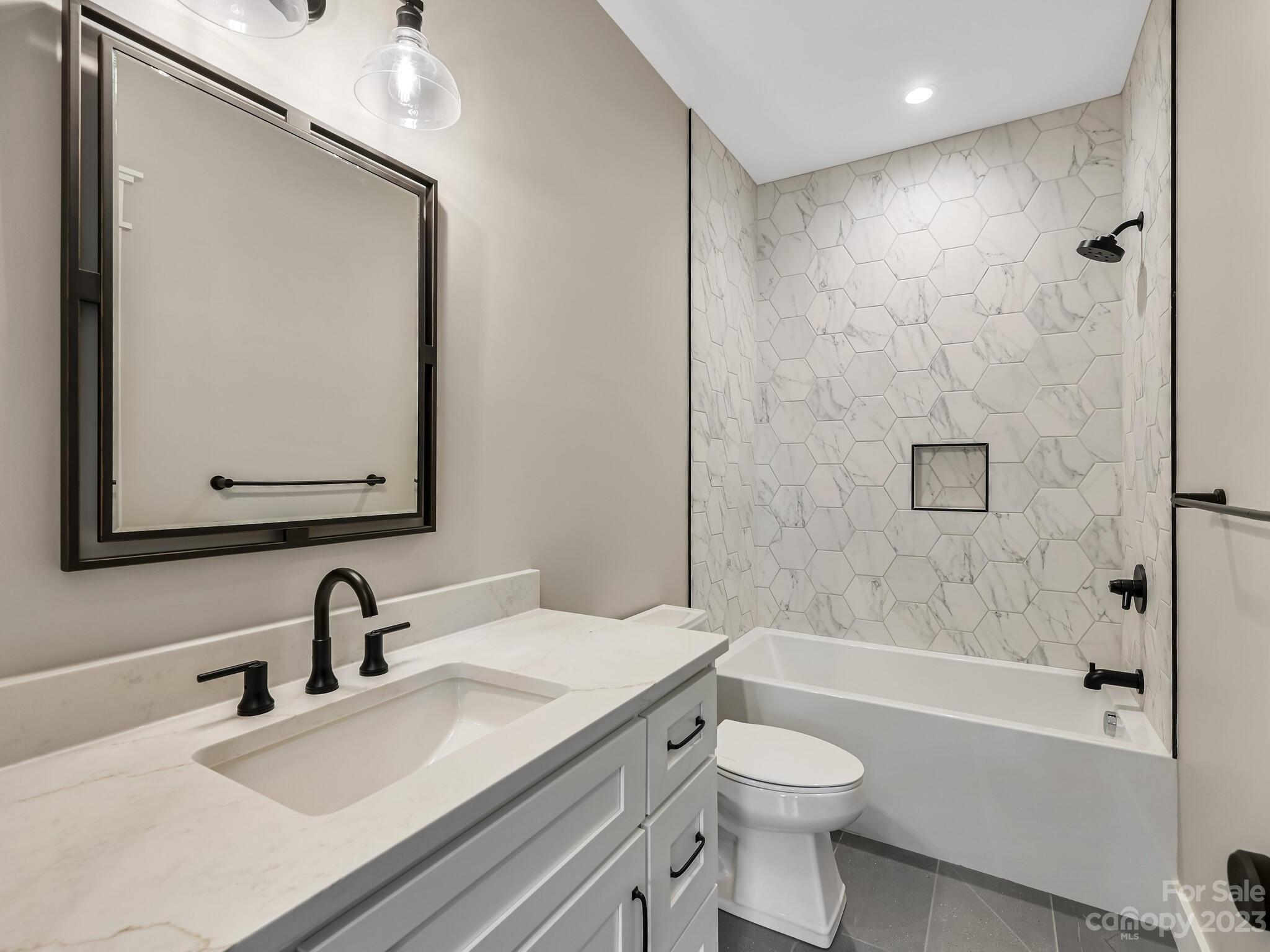 56 Acona Lane Asheville NC 28803