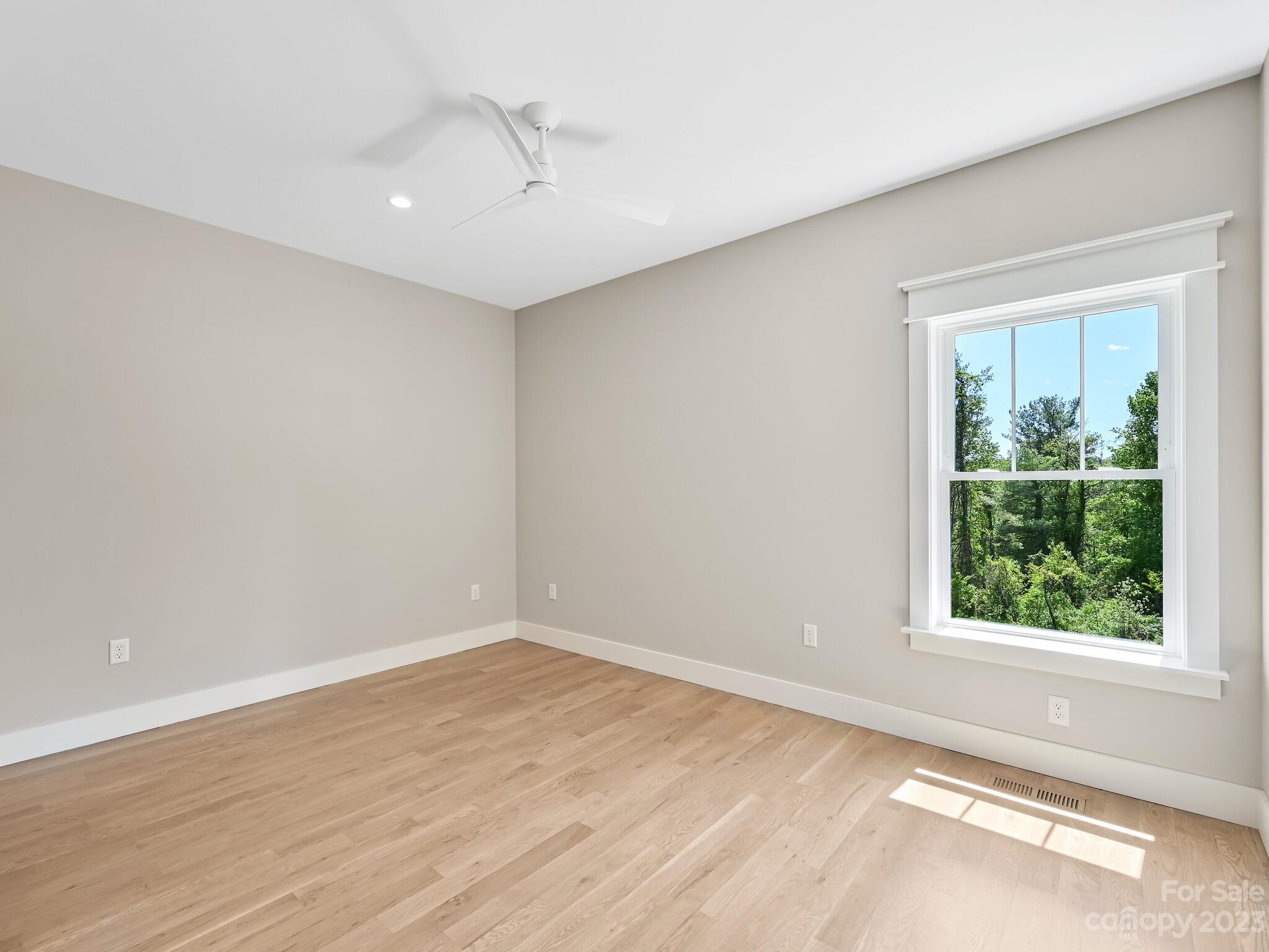 56 Acona Lane Asheville NC 28803