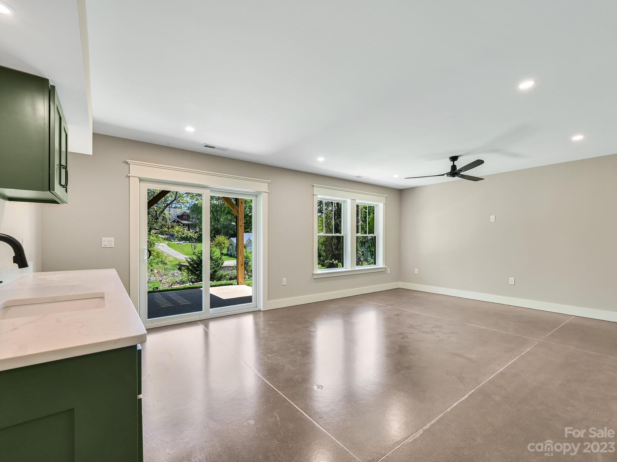 56 Acona Lane Asheville NC 28803