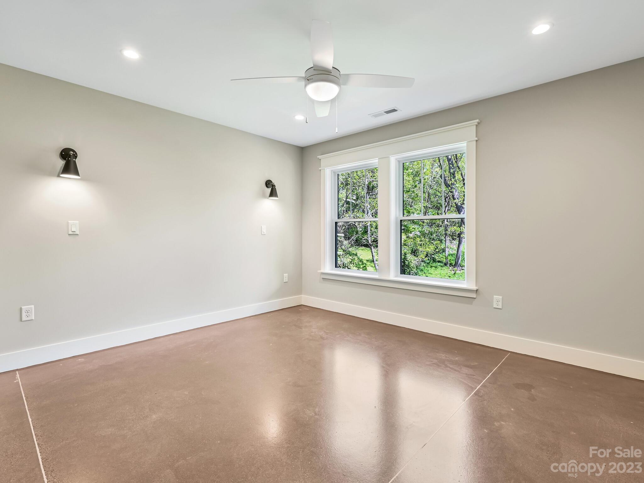 56 Acona Lane Asheville NC 28803