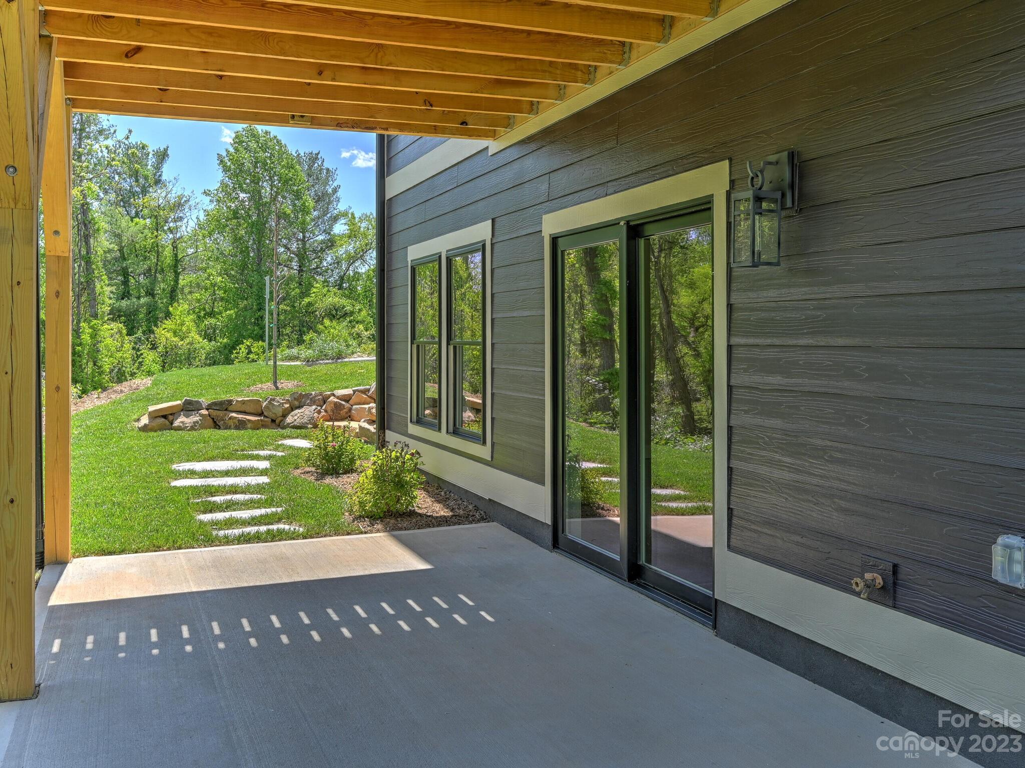 56 Acona Lane Asheville NC 28803