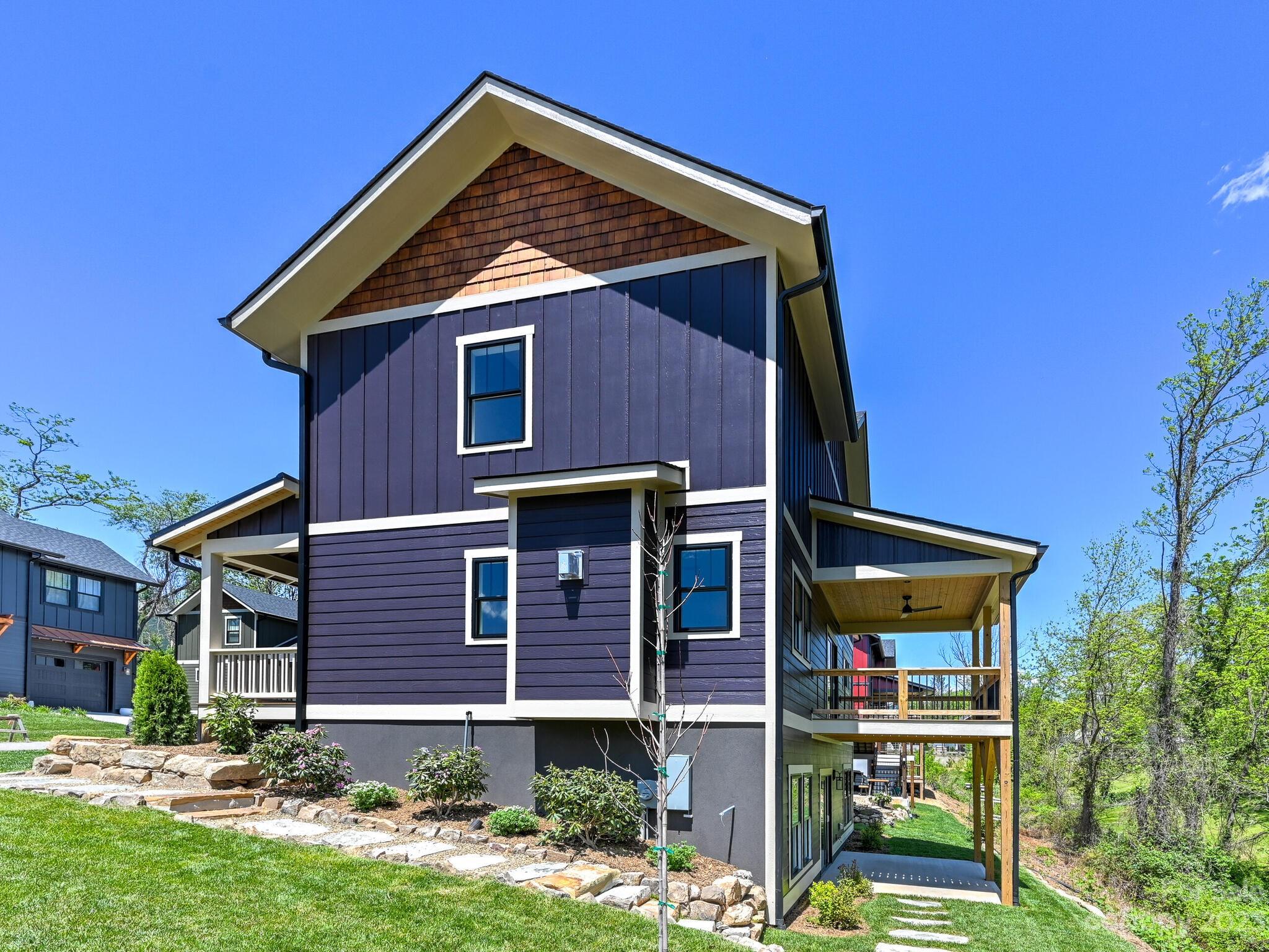 56 Acona Lane Asheville NC 28803