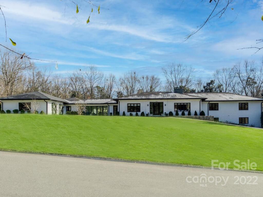 5031 Parview Drive S Charlotte NC 28226