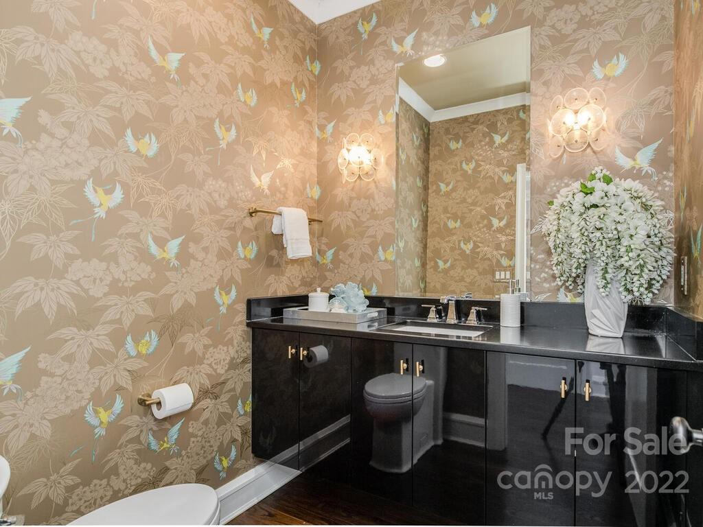 5031 Parview Drive S Charlotte NC 28226