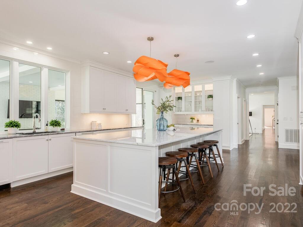 5031 Parview Drive S Charlotte NC 28226