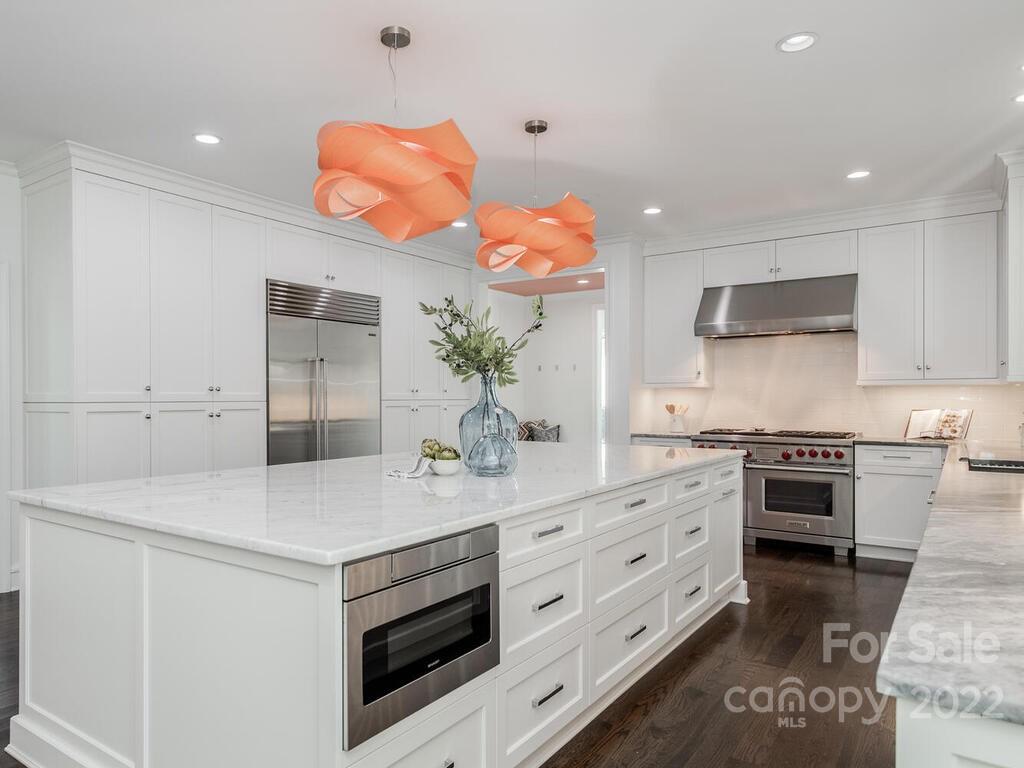 5031 Parview Drive S Charlotte NC 28226