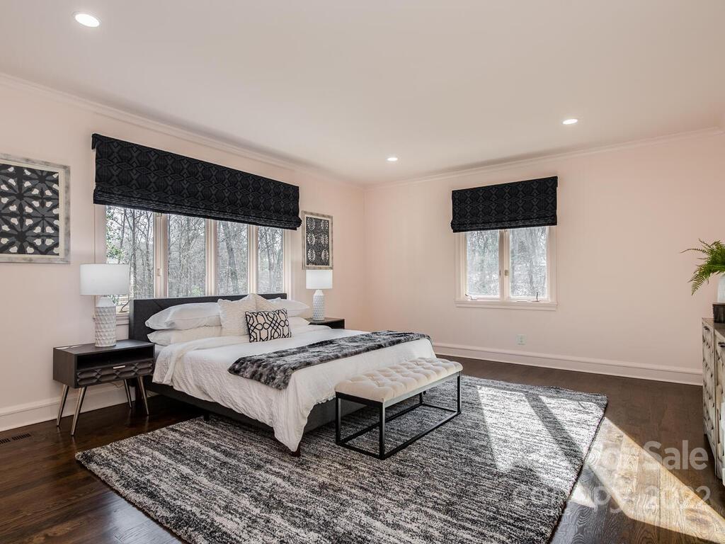 5031 Parview Drive S Charlotte NC 28226