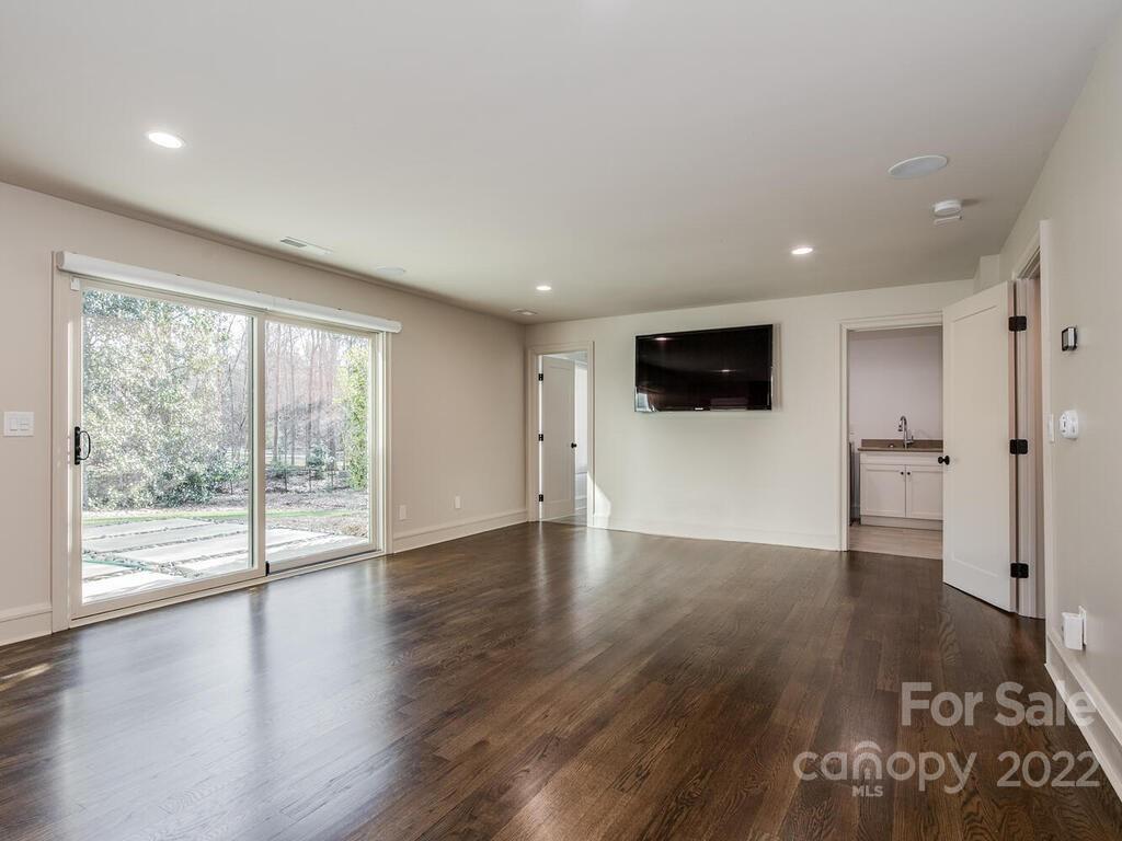 5031 Parview Drive S Charlotte NC 28226