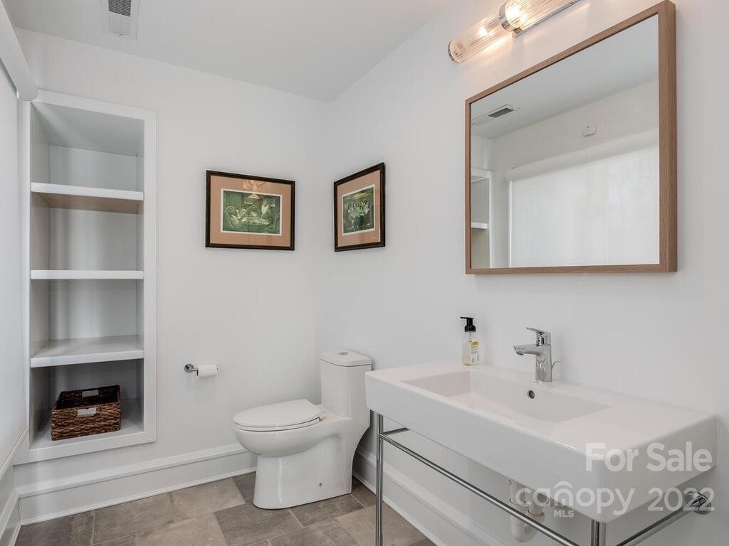 5031 Parview Drive S Charlotte NC 28226