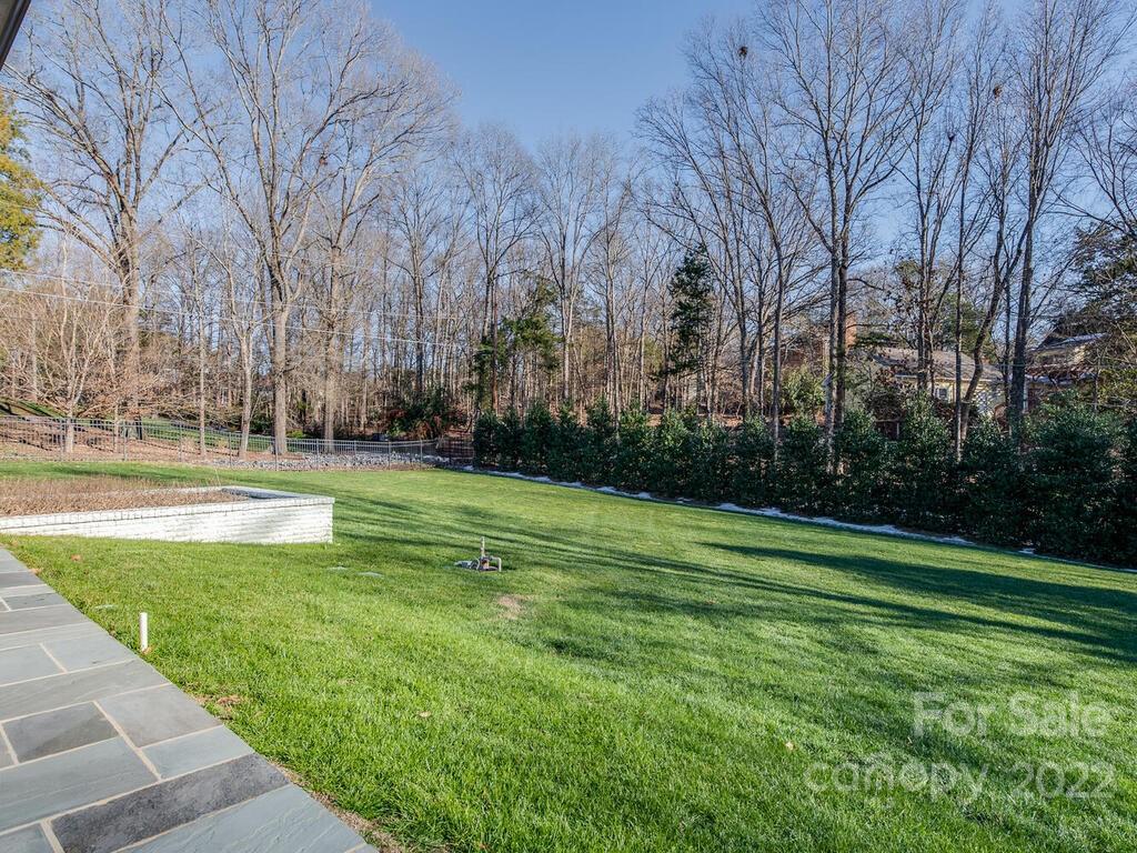 5031 Parview Drive S Charlotte NC 28226