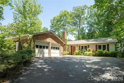 4 Galax Lane Hendersonville NC 28791