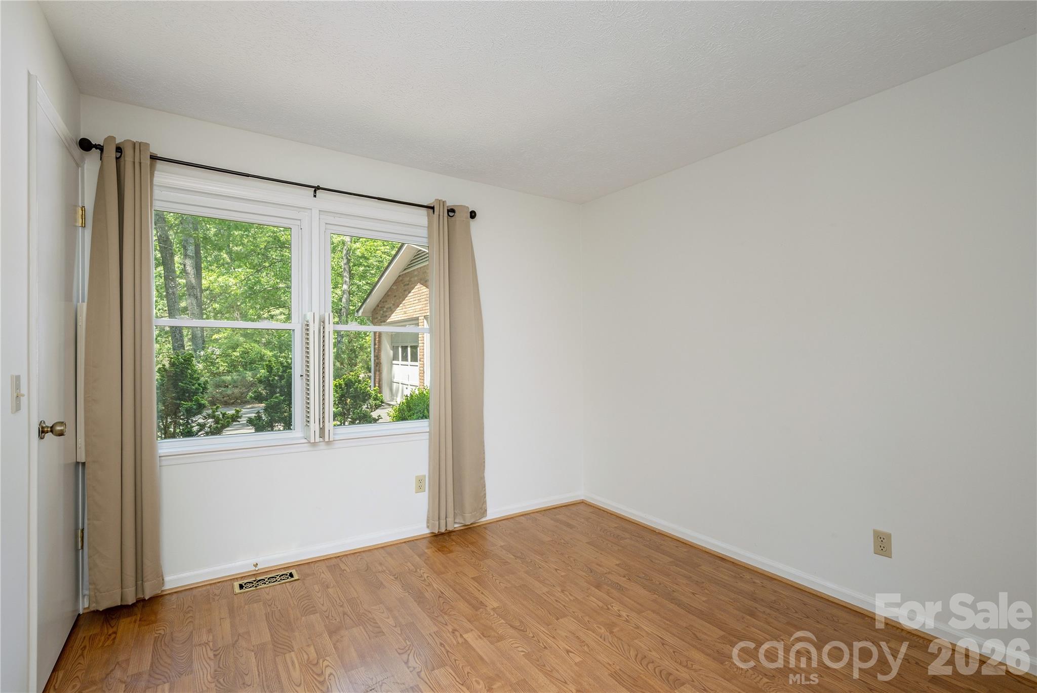 4 Galax Lane Hendersonville NC 28791