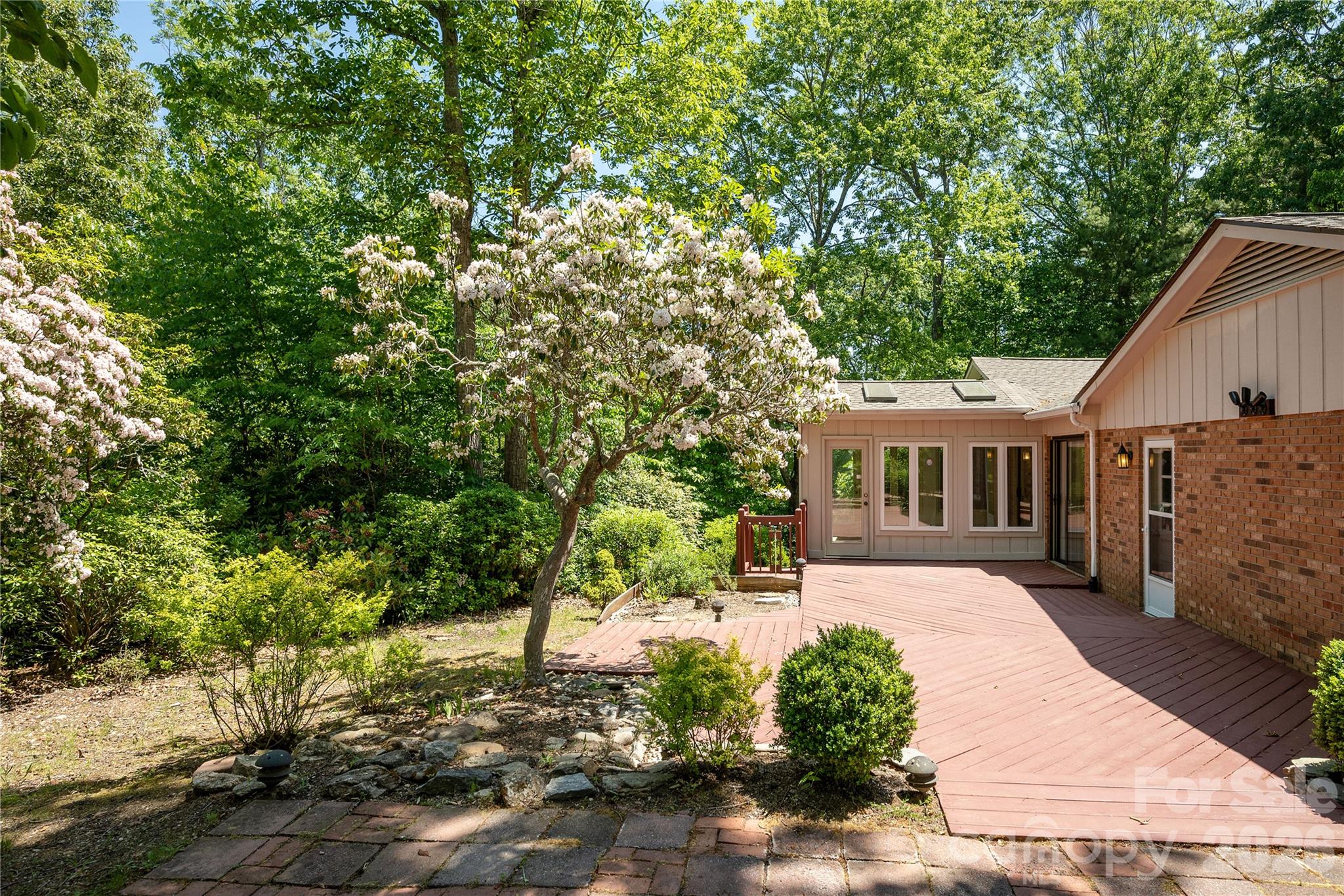 4 Galax Lane Hendersonville NC 28791