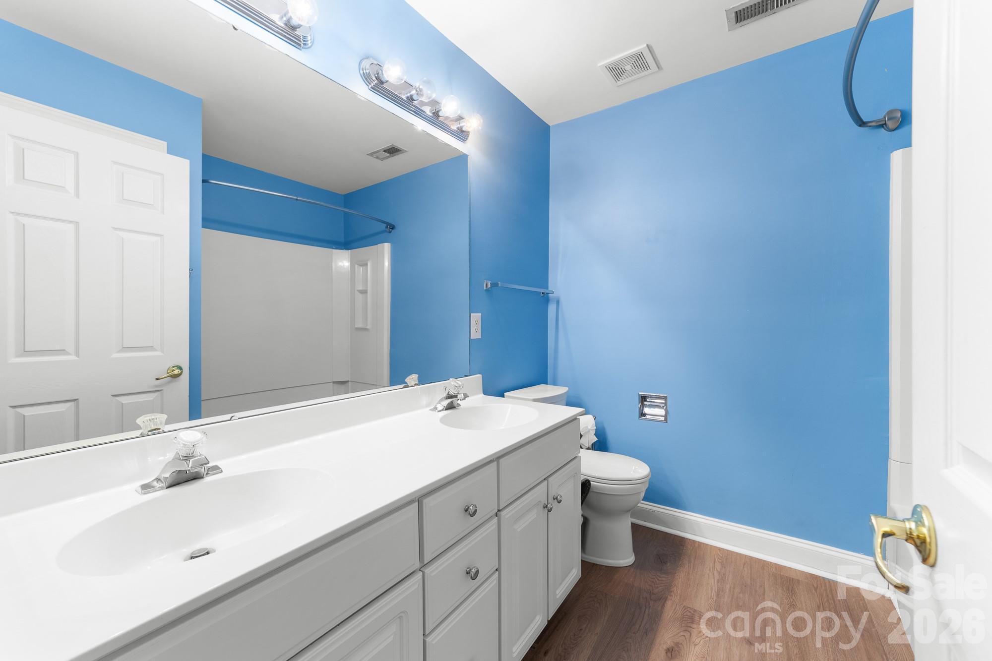 8812 Kingston Forest Drive Charlotte NC 28277