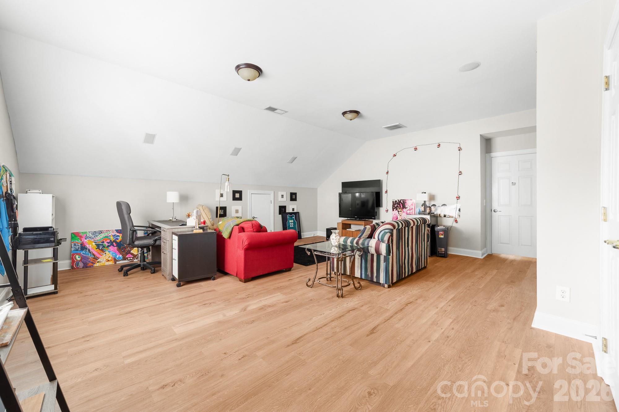 8812 Kingston Forest Drive Charlotte NC 28277