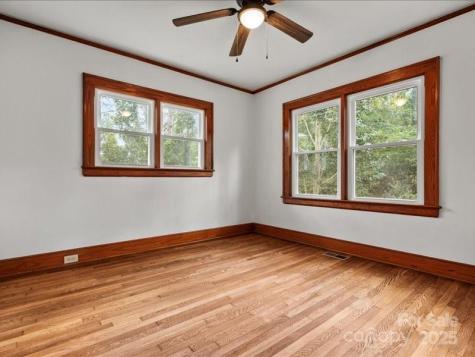 37 Lynn Avenue Cheraw SC 29520