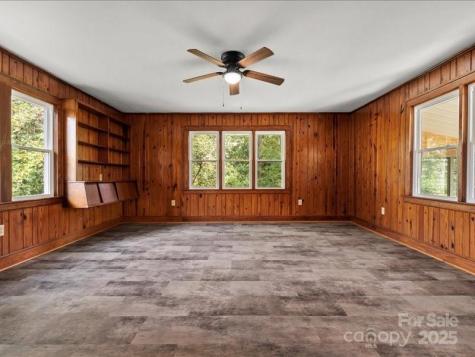 37 Lynn Avenue Cheraw SC 29520
