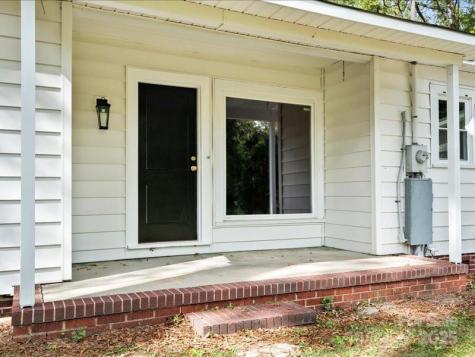 37 Lynn Avenue Cheraw SC 29520
