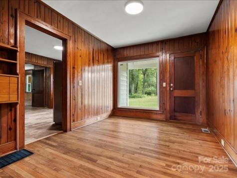 37 Lynn Avenue Cheraw SC 29520
