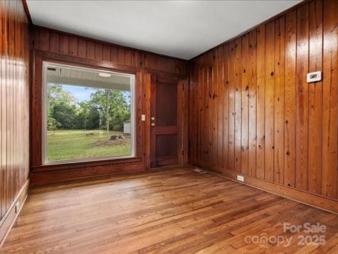 37 Lynn Avenue Cheraw SC 29520