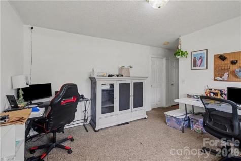 3904 Riverdale Road Greensboro NC 27406