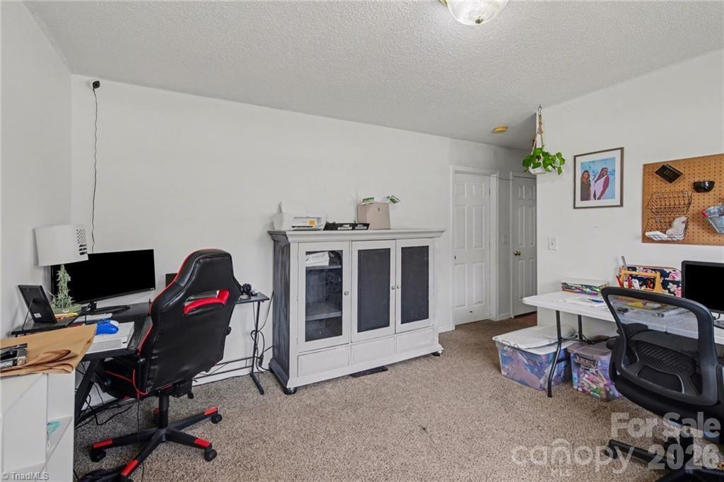 3904 Riverdale Road Greensboro NC 27406
